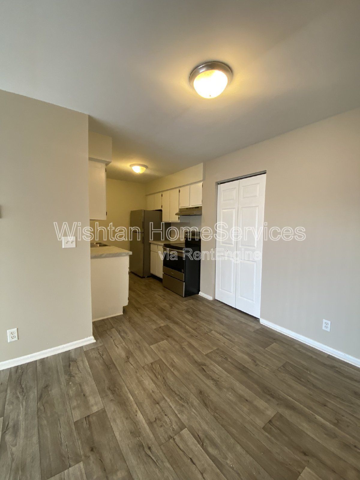 Prime Complex Living: Rent Your Ideal 1 Bedroom Apartment Today! property image