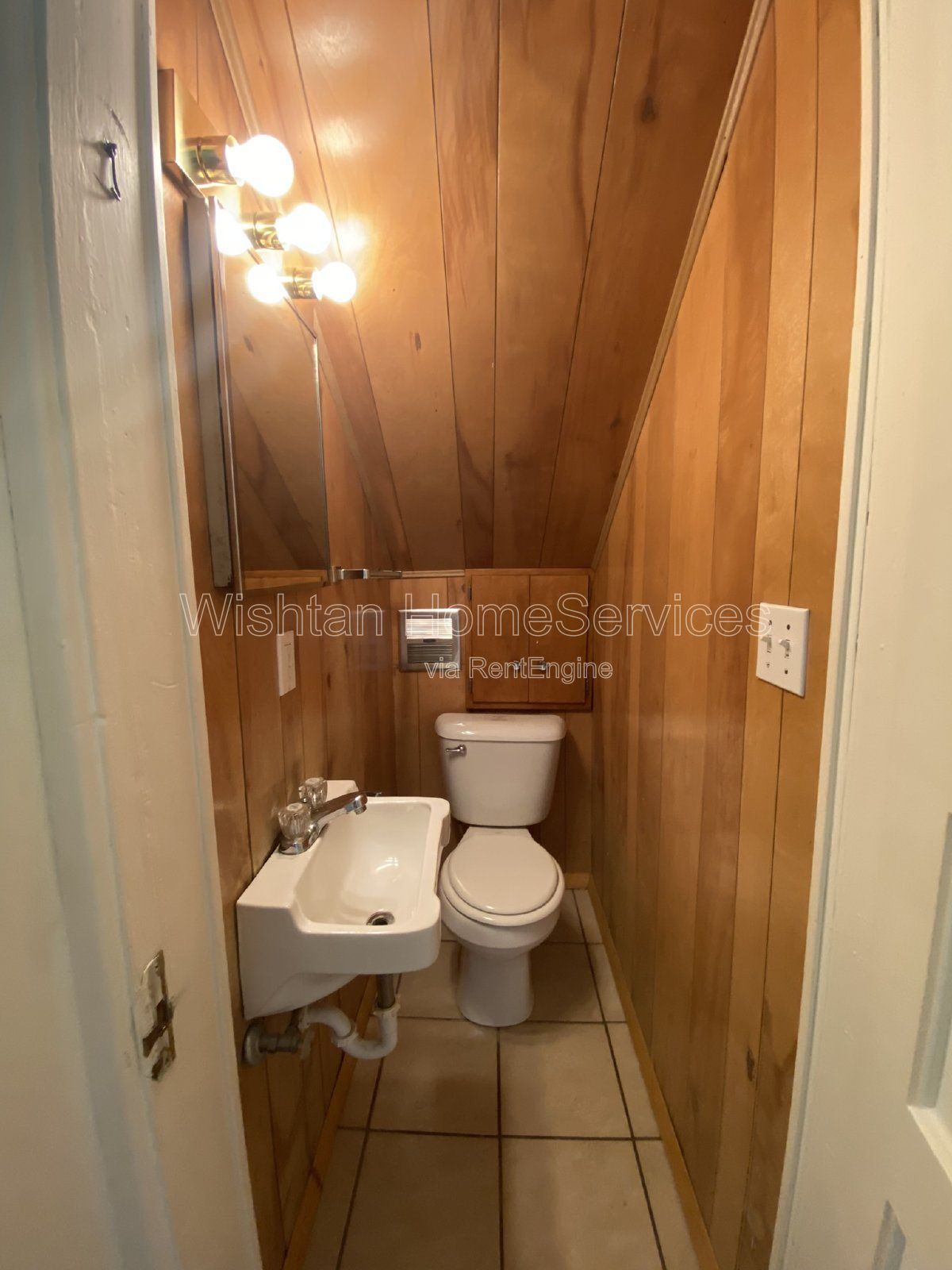 Charming 4-Bedroom Home with Spacious Living! Available for Fall Semester! property image