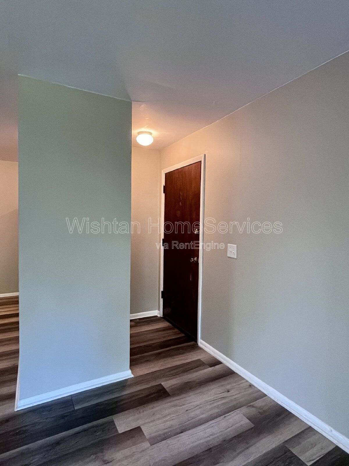 Charming 2-bedroom apartment in Macomb with 725 sq ft and full bathroom! property image