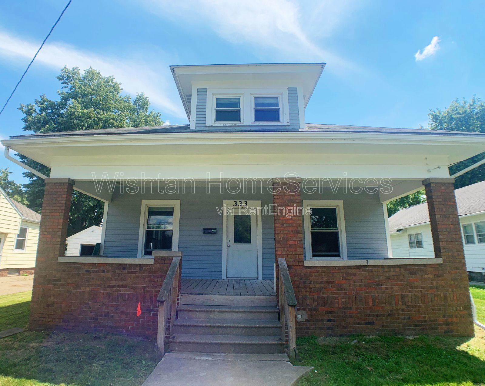 Spacious 5-Bedroom Home in Macomb, IL with 2 Full Baths and Ample Square Footage property image