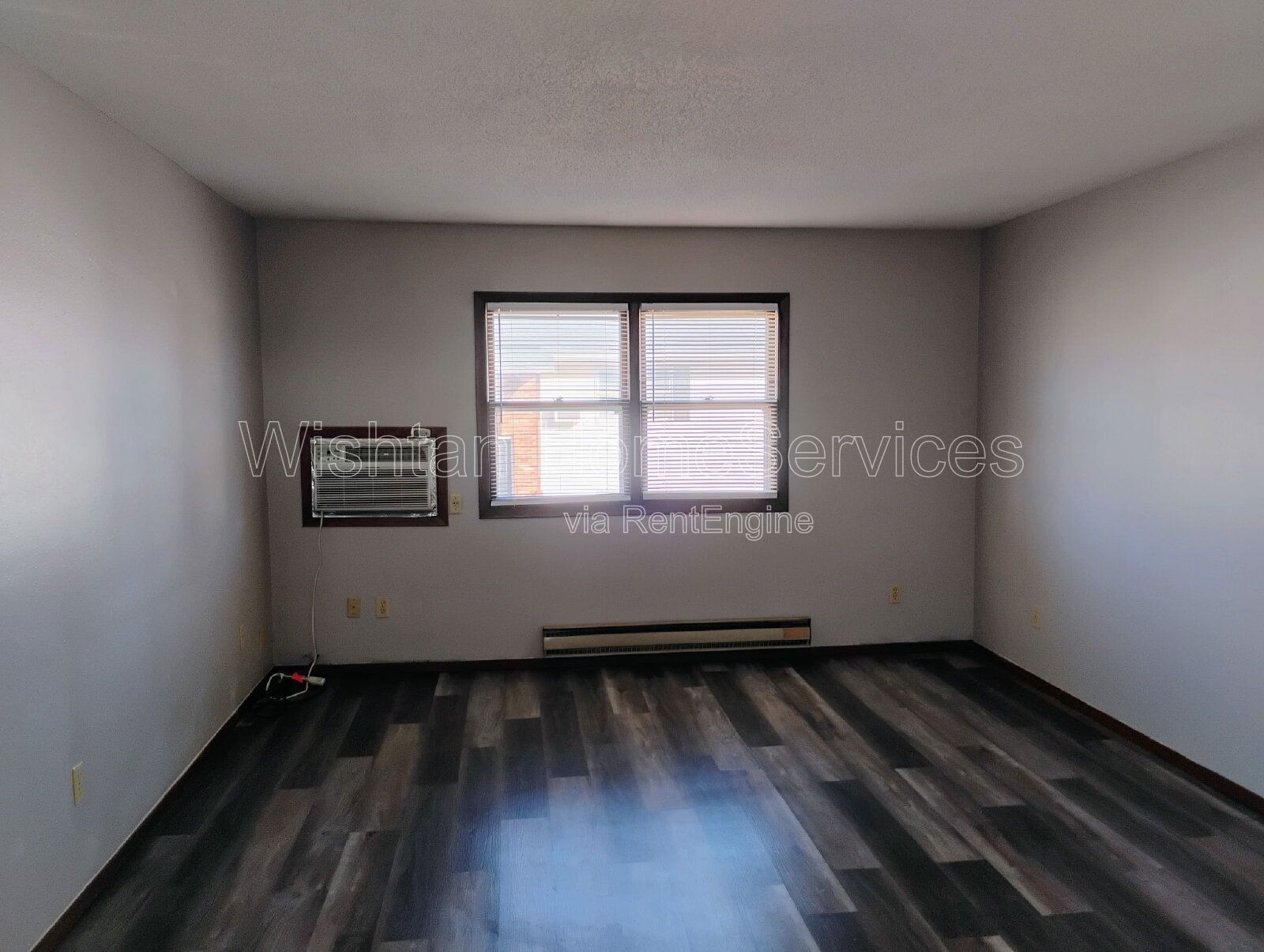 Charming 2-Bed Apartment in Laharpe, IL – Your Cozy Retreat Awaits! property image