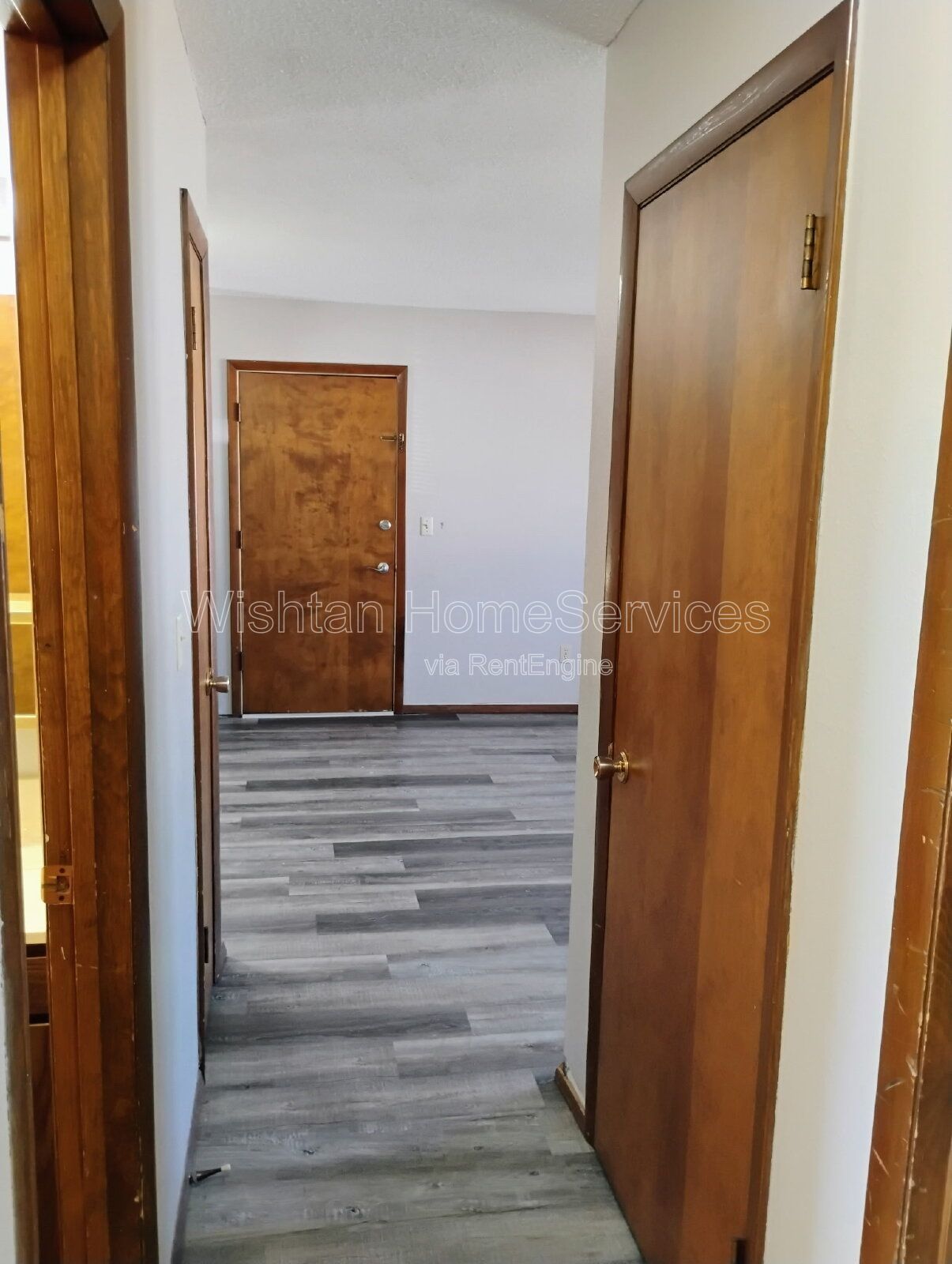 Charming 2-Bed Apartment in Laharpe, IL – Your Cozy Retreat Awaits! property image