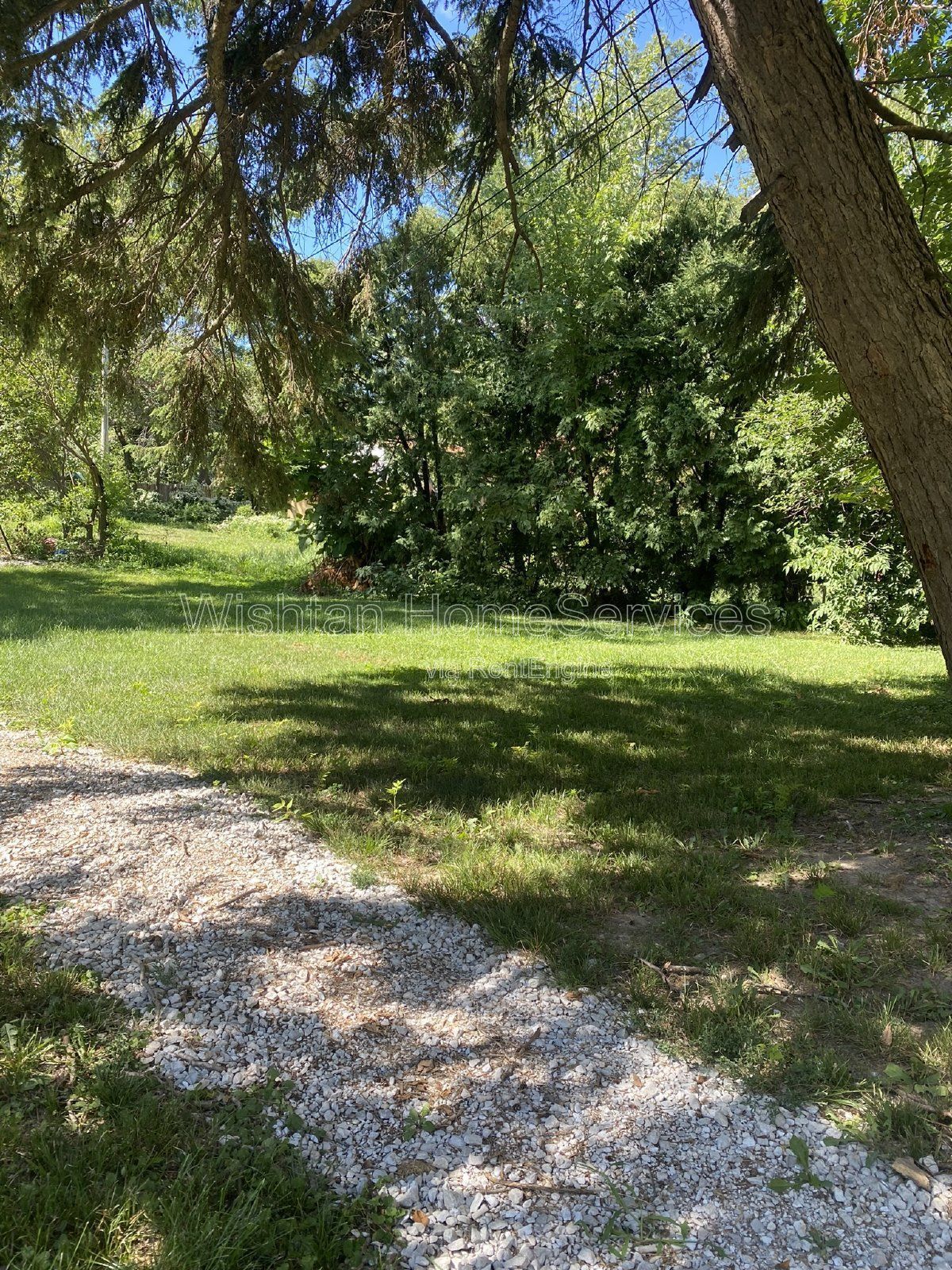 Spacious 4 Bedroom Rental in Prime Macomb Location - 617 W Calhoun St Apt A property image