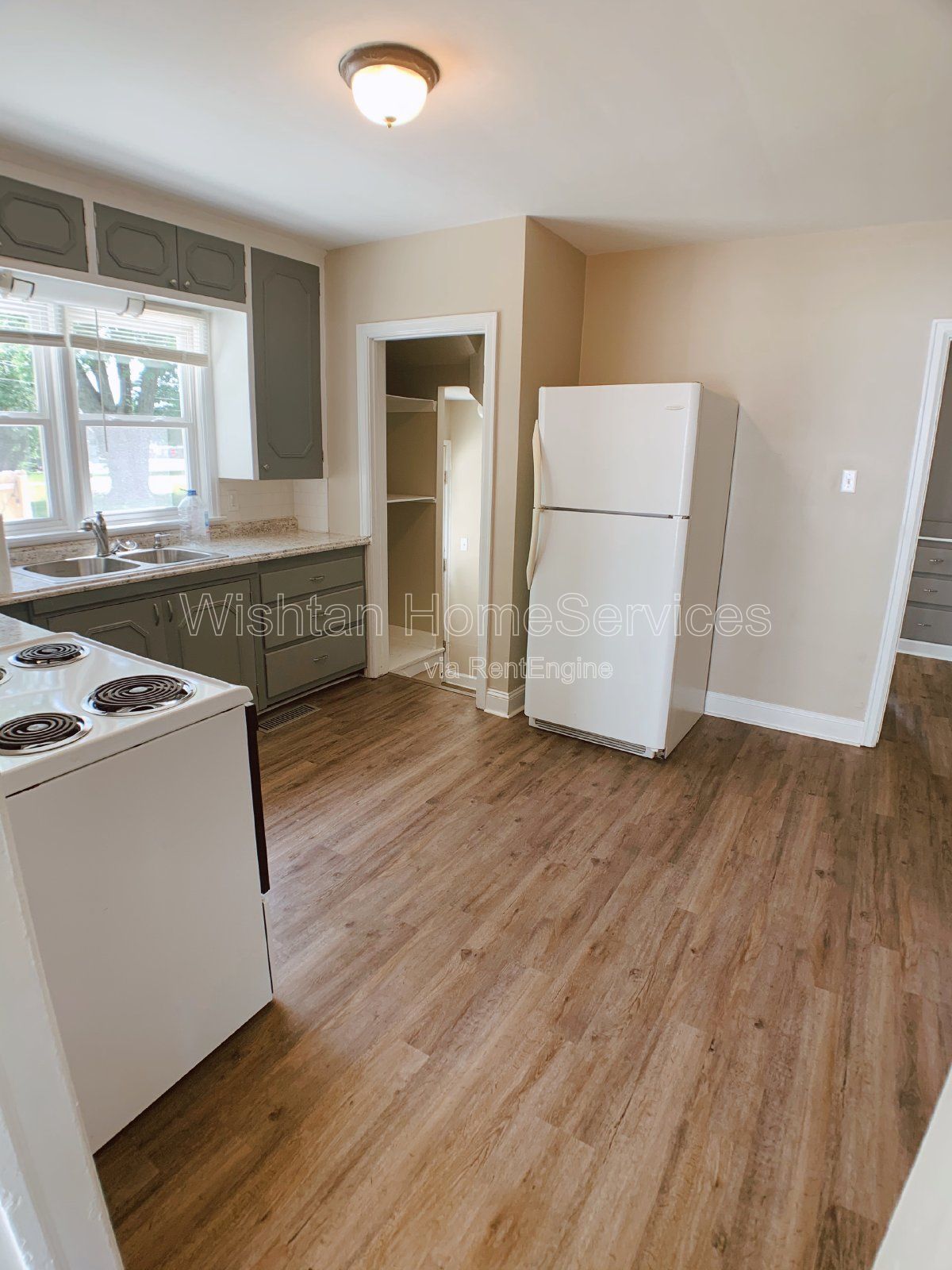 Beautiful 4BR- 2Bath Home Available for Fall Semester! property image